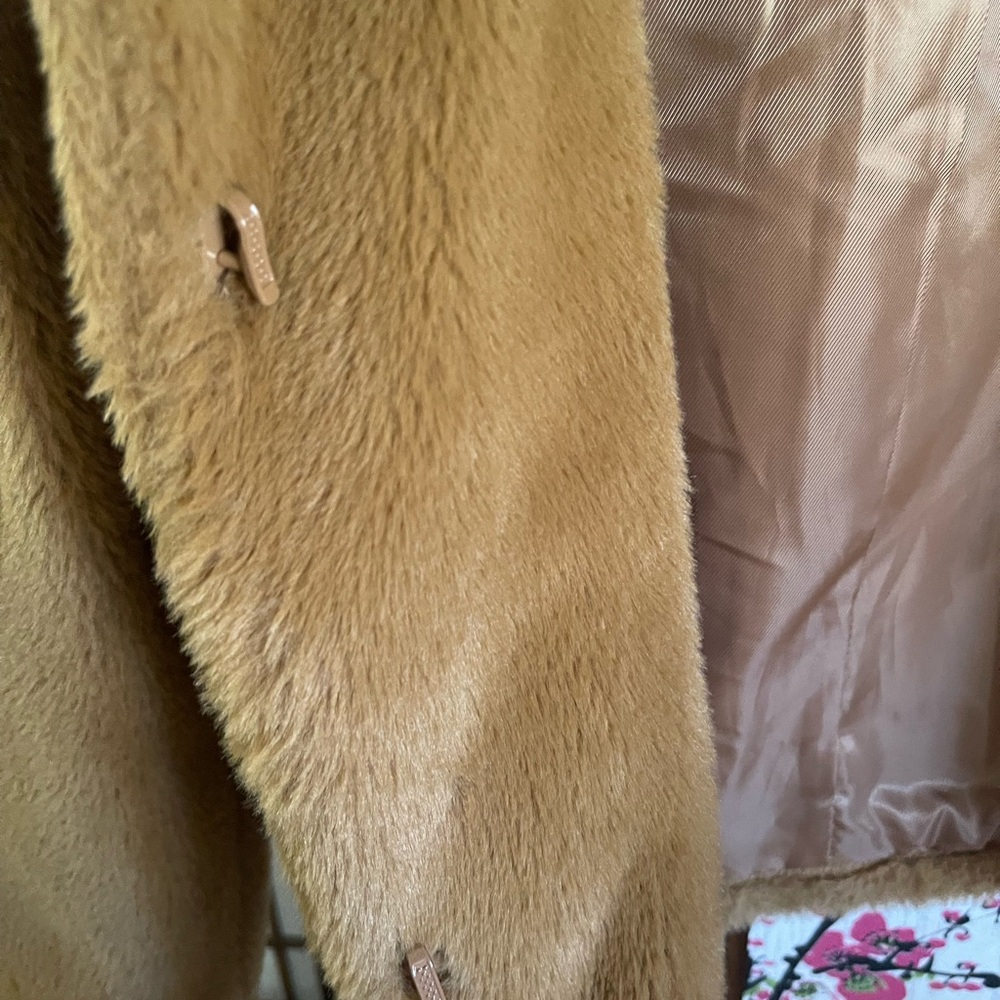 Leith Camel Teddy Jacket - Picture 4 of 8